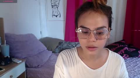 Snapshot of superhotvaleria chatting on 11.13.25 Im val online show from 11.13.25