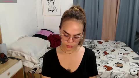 Snapshot of superhotvaleria chatting on 01.17.26 Im val online show from 01.17.26