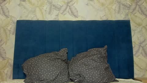 Una online show from 12.21.24