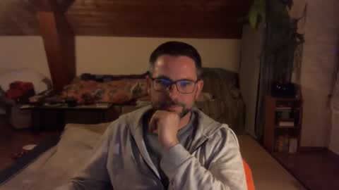 Snapshot of supersquirrel81 chatting on 12.05.25 supersquirrel81 online show from 12.05.25