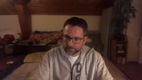 Snapshot of supersquirrel81 chatting on 12.14.25 supersquirrel81 online show from 12.14.25