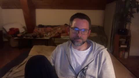 Snapshot of supersquirrel81 chatting on 12.17.25 supersquirrel81 online show from 12.17.25