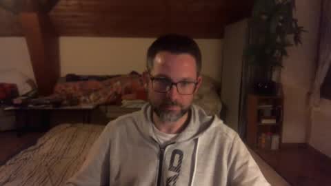 Snapshot of supersquirrel81 chatting on 12.20.25 supersquirrel81 online show from 12.20.25