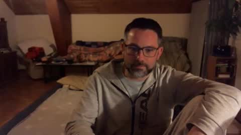 Snapshot of supersquirrel81 chatting on 01.10.26 supersquirrel81 online show from 01.10.26