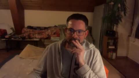 Snapshot of supersquirrel81 chatting on 01.10.26 supersquirrel81 online show from 01.10.26