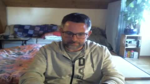 Snapshot of supersquirrel81 chatting on 04.22.26 supersquirrel81 online show from 04.22.26