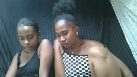 Snapshot of surbelle chatting on 01.10.26 surbelle online show from 01.10.26