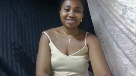 Snapshot of surbelle chatting on 01.11.26 surbelle online show from 01.11.26