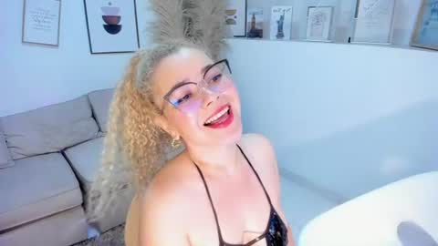 susan_blond online show from 07.16.26