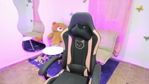 Snapshot of susan_jaramillo chatting on 12.07.24 Susan Jaramillo online show from 12.07.24