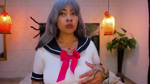 Snapshot of susana_williamss chatting on 10.22.25 Susana W online show from 10.22.25