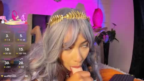 Snapshot of susana_williamss chatting on 12.15.25 Susana W online show from 12.15.25