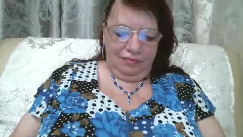 Snapshot of susanaahsun chatting on 10.22.25 SusanaAhSun online show from 10.22.25