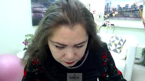 Snapshot of susanna_s chatting on 11.23.25 Susanna online show from 11.23.25