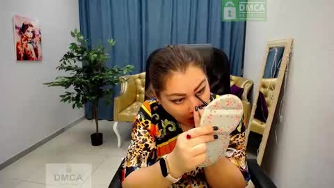 Snapshot of susanna_s chatting on 01.19.26 Susanna online show from 01.19.26