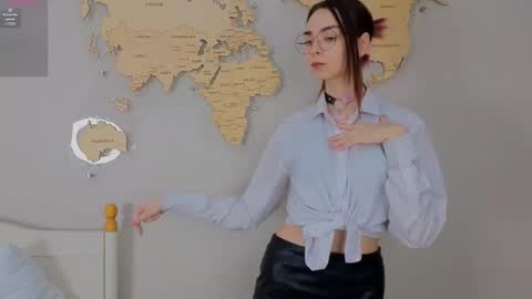 susannahtrojahn online show from 02.16.26