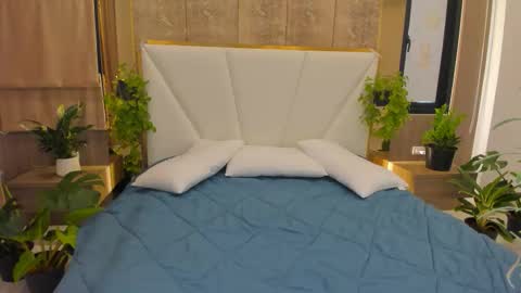 susannjohnson online show from 12.21.25