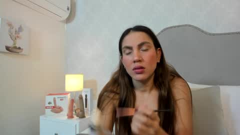 susanthomass online show from 04.25.26