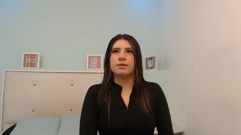 susanwilliams_ online show from 03.17.26