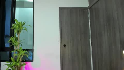 SusieGlass online show from 03.08.26
