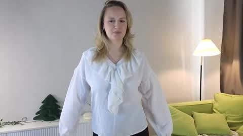 Caroline online show from 02.04.26