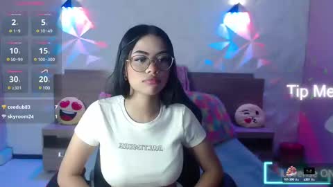 Snapshot of sussan_love01 chatting on 02.11.25 Susan online show from 02.11.25