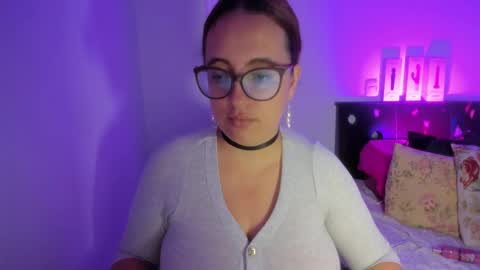 Snapshot of sussanmiller_ chatting on 02.24.25 sussanmiller_ online show from 02.24.25