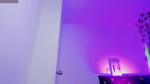 Snapshot of sussanmiller_ chatting on 02.27.25 sussanmiller_ online show from 02.27.25