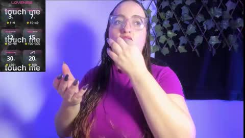 Snapshot of sussanmiller_ chatting on 09.15.25 sussanmiller_ online show from 09.15.25