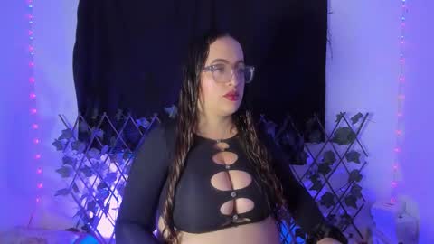 Snapshot of sussanmiller_ chatting on 10.20.25 sussanmiller_ online show from 10.20.25