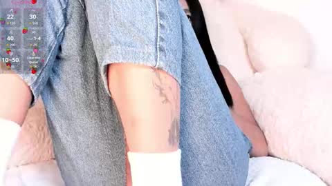 Snapshot of sussie_thompsom chatting on 02.12.26 Sussie Tompsom online show from 02.12.26