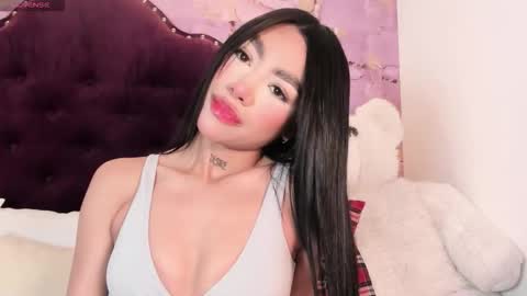 Snapshot of sussie_thompsom chatting on 02.21.26 Sussie Tompsom online show from 02.21.26