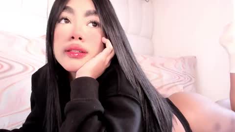 Snapshot of sussie_thompsom chatting on 03.07.26 Sussie Tompsom online show from 03.07.26