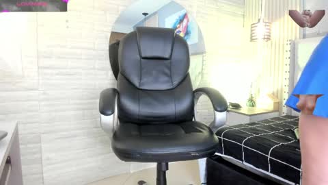   online show from 04.10.26