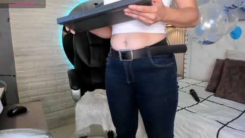   online show from 06.04.26