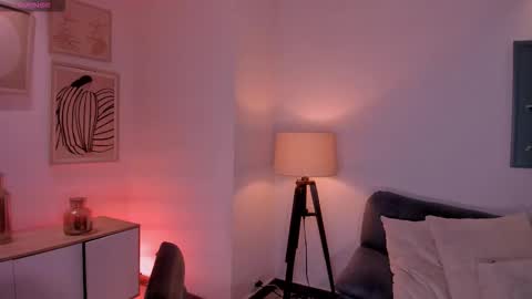 Sussy Bell online show from 03.06.26