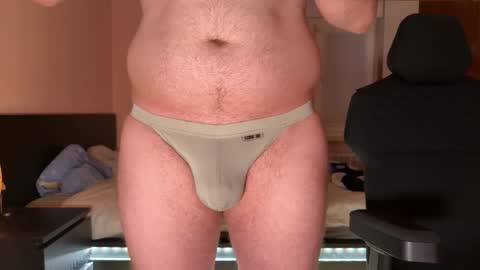 Snapshot of sutlac90 chatting on 11.09.25 sutlac90 online show from 11.09.25