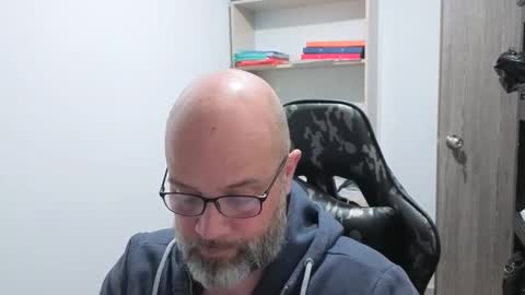 Snapshot of suukam chatting on 12.20.25 SUUKAMM online show from 12.20.25