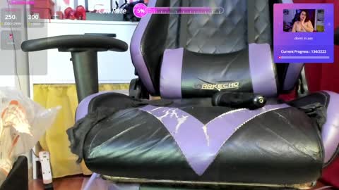 Susan   .. oo .. Independent Model online show from 02.08.25