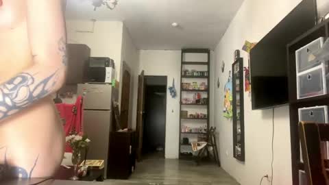 Suzanna online show from 04.18.26