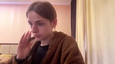 Emila online show from 06.12.26