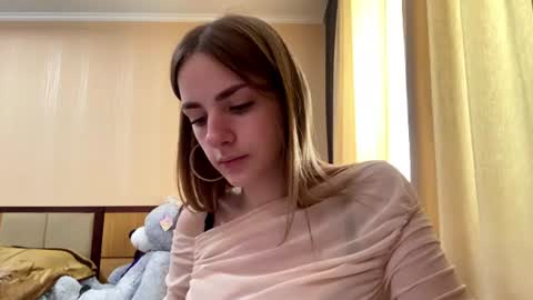 Emila online show from 06.13.26