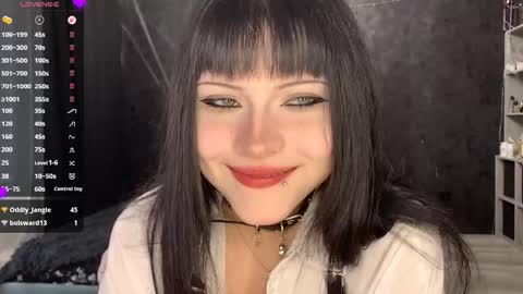 EmilySuonn online show from 05.15.26
