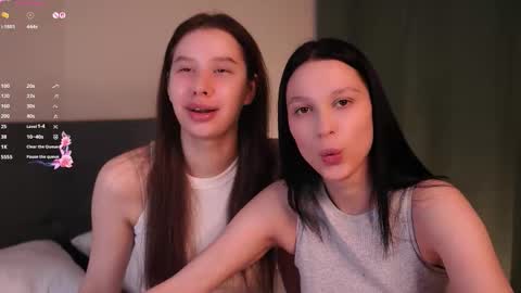 Snapshot of suziegoglia chatting on 02.01.26 Kristanna online show from 02.01.26