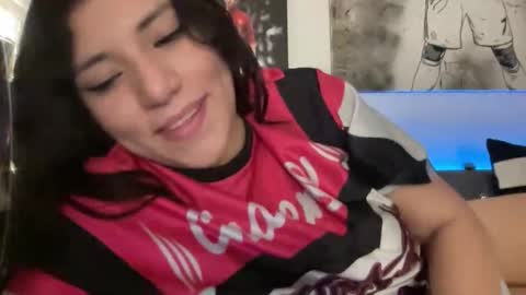 Snapshot of suzyishellawet chatting on 02.03.26 Suzy online show from 02.03.26