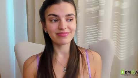 Suzy  next stream  Thursday Friday Saturday online show from 03.12.25