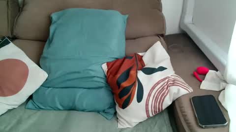 Snapshot of suzysummerrrrrrrrr chatting on 11.18.25 The real sugar baby Suzy Summer online show from 11.18.25