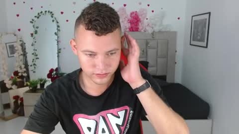 Snapshot of sven_fox723 chatting on 05.03.26 Sven online show from 05.03.26