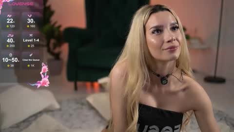 SweetLuna online show from 03.16.26