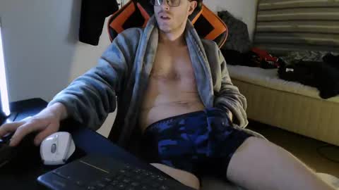 Snapshot of swe9090 chatting on 03.08.25 swe9090 online show from 03.08.25